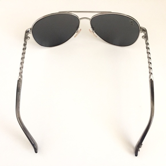 JUICY COUTURE Silver Mirror Aviator Sunglasses EUC main image 12